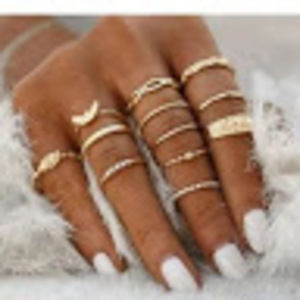 Meet your Posher, Sanae